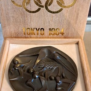 1964年東京オリンピックメダル　 岡本太郎 記念メダル 東京五輪 東京オリンピック 木箱
