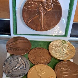 オリンピックメダルまとめ　札幌オリンピック　東京オリンピック　ロサンゼルスオリンピック　 メダル 記念メダル 造幣局製 
