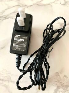 【ほぼ新品】JVC AC-V11 Victor Everio ACアダプター 