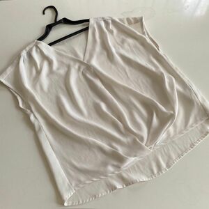 INGNI イング サラサラ 半袖 ブラウス カットソー Vネック size M ホワイト