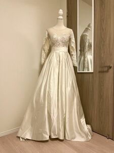 ウェディングドレス ウエディングドレス オフホワイト COLOR 結婚式 Dress DRESS
