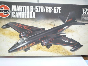 お手つき Airfix 旧B-57B/RB-57E CANBERRA 欠品あり