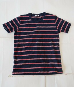 [送料込み] ユニクロ/UNIQLO/Tシャツ/半袖//サイズM////古着/