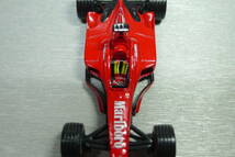 タバコ マルボロ シートベルト デカール 京商 サンクス 1/64 フェラーリ F1-2000 ♯4 2000 中古品_画像5