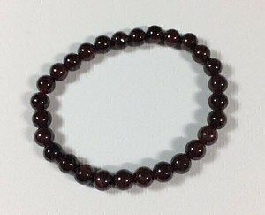  garnet bracele 6 millimeter .... beautiful bordeaux garnet inside diameter approximately 16 centimeter 106186A2