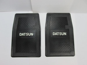 DATSUN ゴムマット 2枚セット ダットサン ハコスカ ケンメリ ローレル ブルーバード サニー ジャパン サメブル ブタケツ ガメラ ヨンメリ