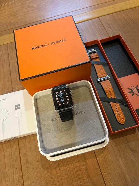 美品〜エルメス Apple Watch Series2 38mm〜純正充電器付き