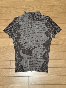 イッセイミヤケ ISSEY MIYAKE プリーツプリーズ PLEATS PLEASE プリーツ加工 Vネック 半袖カットソー Tシャツ 4 グレー 黒 ブラック 日本製