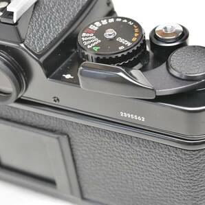 【美品】Nikon ニコンFE2 ブラック 清掃・整備・モルト交換済 電池付きでこのまま使える状態良好品の画像5