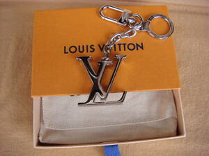  as good as new Louis * Vuitton poruto*kre* initia ruLV key holder key ring M65071 silver 