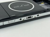 KE34 動作未確認 SONY PSP バッテリーなし PlayStation ポータブル PSP3000 ブラック ジャンク品 現状品 _画像3