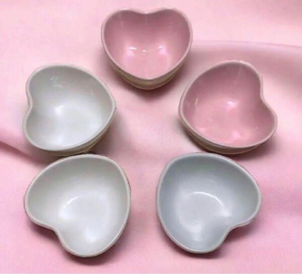 (陶器) 未使用品 小皿 5枚セット 桜 花弁 ハート