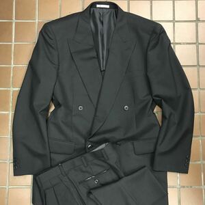 【新品】★激安★ビックサイズ　紳士服　背広　ダブルスーツ/大きいサイズ3L A8/黒　ブラック/ストライプ柄/ノーベンツ　2タック