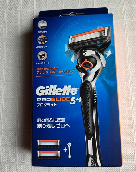 Gillette PROGLIDE　ジレット プログライド ホルダー& 替刃のセットになっています