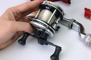 ABU 5500C オールド アブ リール / HEDDON BROWNING FENWICK UMCO 道楽 ZEAL BALSA50 ザウルス メガバス 昭和レトロアングラーに