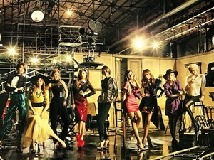 ☆少女時代 B2 先着購入特典 ポスター 「Re:package Album GIRLS' GENERATION～The Boys～ 」 未使用 b