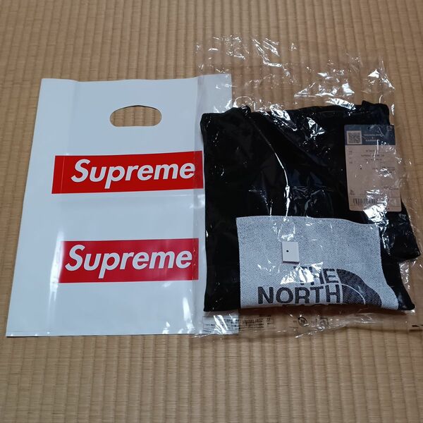 supreme The North Face GRAPHIC TEE XL