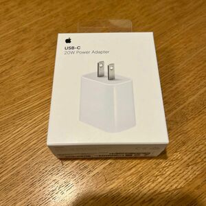 Apple 20W USB-C Power Adapter パワー　アダプタ　iPhone