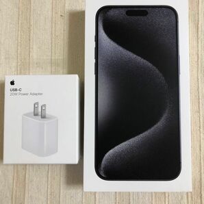 iPhone 15 Pro Max ブラックチタニウム 1TB SIMフ…
