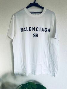 BALENCIAGAバレンシエージーエー新品ロゴTシャツ2XLになります♪