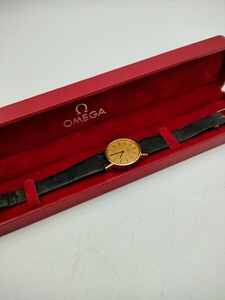 1円〜 OMEGA オメガ DeVille デビル 腕時計 クォーツ プッシュ式 ゴールドカラー ゴールド系 箱つき ケースつき ヴィンテージ ★