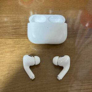 Apple AirPods Pro 第2世代 MTJV3J/A ワイヤレスイヤホン 778