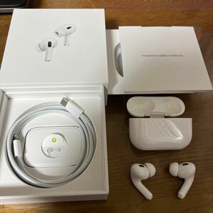 Apple AirPods Pro 第2世代 MQD83J/A ワイヤレスイヤホン 900