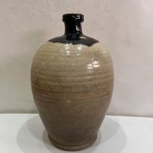 【送料無料】当時物 アンティーク 花瓶 壺 古美術 工芸品 陶芸品 日本陶磁 陶磁一般 シンプル 茶色 