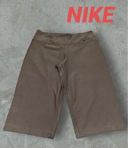 美品 NIKE ナイキ ドライフィット ストレッチハーフパンツ ヨガレギンスS ショートパンツ ルルレモン アディダス ジョギングパンツ