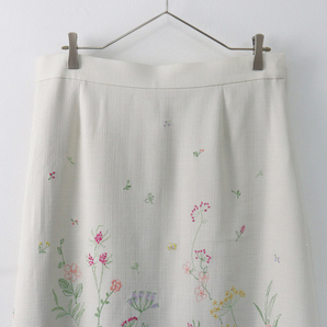 大きいサイズ ローズティアラ Rose Tiara 線刺繍フレアスカート 46/オフホワイト ボトムス【2400013871648】の画像3