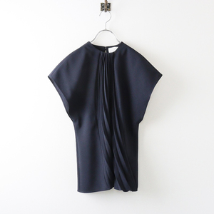  beautiful goods regular price 3.5 ten thousand 2021FWmame black go chiMame Kurogouchi Curved Pleated Top 1/ black car b pleat tops short sleeves [2400013877220]