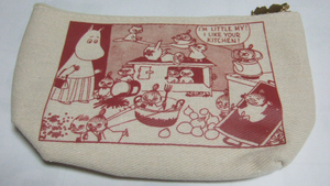 mi-. pouch ( width :20cm x height :10cm).