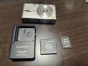★Panasonic パナソニック LUMIX ルミックス デジタルカメラ DMC-FX30 可動品 バッテリー 充電器　メモリーカード2GB 付き