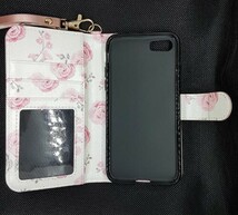 新品 花柄 薔薇柄 フラワー バイカラー 手帳型 フェイクレザー iPhoneケース ストラップ付き 大人気　即購入OK　　【値下げ不可】_画像4