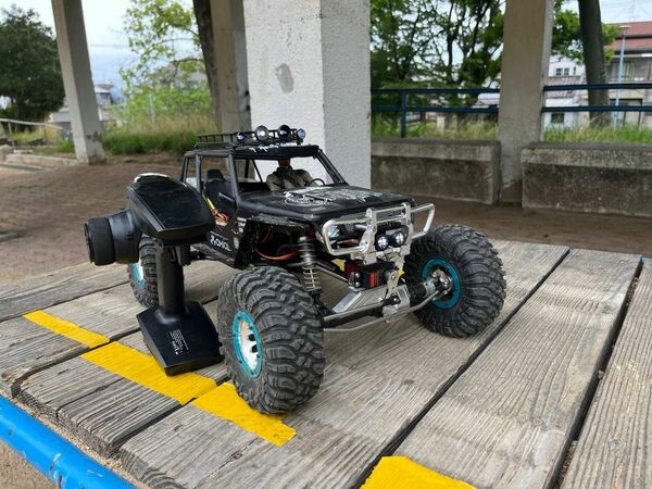 アキシャル　axial クローラー　ラジコン　フルセット 受信機、バッテリー付きWRAITH レイス 4WD ロックレーサー