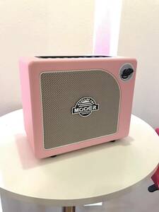 ☆Mooer Hornet 15W Pink /15Wギターアンプ 送料無料！☆