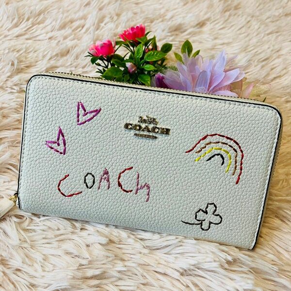 新品・未使用 COACH 手縫い風　虹　２つ折り財布