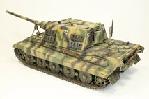 タミヤ 1/35 ドイツ重駆逐戦車ヤークトティーガー 初期生産車輌　完成品_画像8