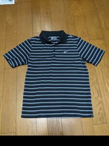 ポロシャツ　ナイキ　NIKEGOLF 濃いグレー　サイズM NIKE ナイキゴルフ 半袖シャツ