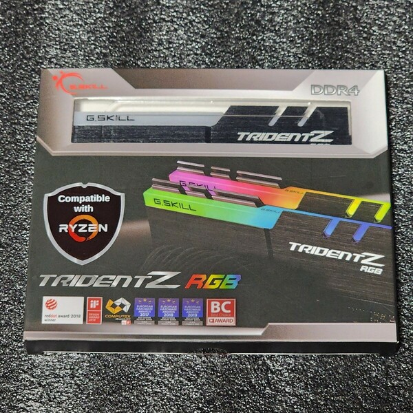G.SKILL TRIDENTZ RGB DDR4-3200MHz 16GB (8GB×2枚キット) F4-3200C16D-16GTZRX 動作確認済み デスクトップ用 PCメモリ 