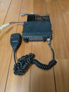 [ KENWOOD / Kenwood ] TM-241S amateur radio machine transceiver FM transceiver Mike attaching 144MHz DC13.8V MAX 11A FM in-vehicle angle attaching 