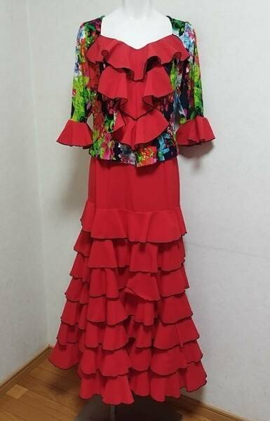 美品 ３L大きいサイズ167cm 赤セットアップドレス　ファルダ 発表会 ドレス フラメンコ衣装 15号 17号 希少 レアサイズ 大きいサイズ 