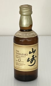 SUNTORY THE YAMAZAKI SINGLE MALT WHISKY・サントリー山崎 12年 シングルモルト ウイスキー 43％ ミニボトル 50ml 新品未使用 未開封品