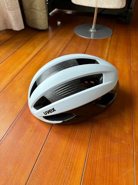 美品です　Uvex rise cc ヘルメット56-59cm Mサイズ