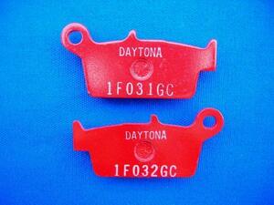 DAYTONA デイトナ 79782 赤ブレーキパッド 赤パッド Ｒ リア リヤ XR600R CRM250R CRM250AR XR400 モタード XLR250R XR250 XR250R 新品