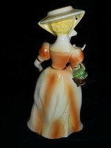 昭和レトロ 花籠持った貴婦人人形 1960~70年代　アンティーク 陶器_画像5