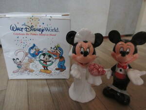 ⑤2000年ミッキー＆ミニー陶器人形　ディズニーホテル　レイクブエナビスタ