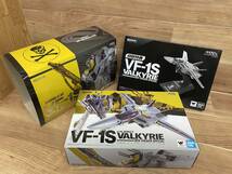 ５ バンダイ DX超合金 超時空要塞マクロス 初回限定版 VF-1S バルキリー ロイ・フォッカースペシャル ＆ スーパーパーツセット 現状品_画像2