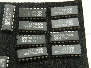 マイクコンプレッサーdevice : TDA1054M 。　ダイレクトコンバージョンRXの音量調整：　　 アマチュア無線　