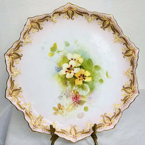 １８９１年　 　　　　　ロイヤルドルトンシェルシェイプロココスタイルエナメル盛りハンドペイントパンジーパターン飾り皿